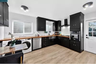 230 Fairlawn Dr, Berkeley, CA 94708 - Photo 13