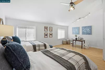 208 Siskiyou Ct, Walnut Creek, CA 94598 - Photo 25