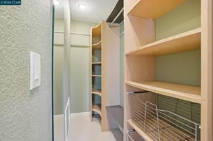 208 Siskiyou Ct, Walnut Creek, CA 94598 - Photo 37