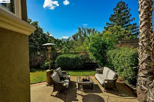 2135 Bluerock Cir, Concord, CA 94521 - Photo 31