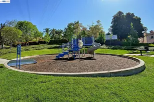 2135 Bluerock Cir, Concord, CA 94521 - Photo 39