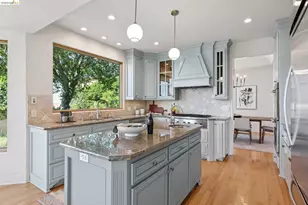 7101 Marlborough Terrace, Berkeley, CA 94705 - Photo 17