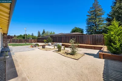 1394 El Camino Dr, Clayton, CA 94517 - Photo 31