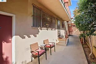 2550 Damuth St, Oakland, CA 94602 - Photo 9