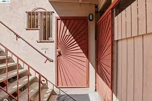 2550 Damuth St, Oakland, CA 94602 - Photo 13
