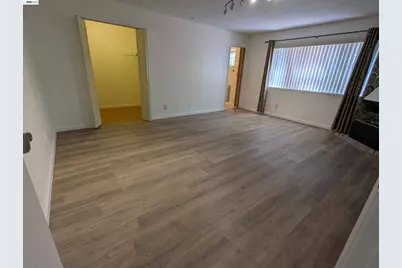 2550 Damuth St, Oakland, CA 94602 - Photo 9