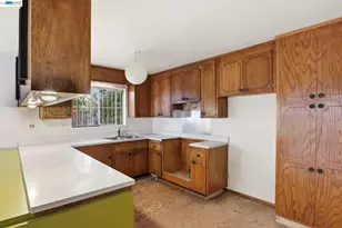 2550 Damuth St, Oakland, CA 94602 - Photo 27