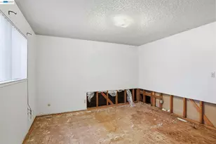 2550 Damuth St, Oakland, CA 94602 - Photo 19