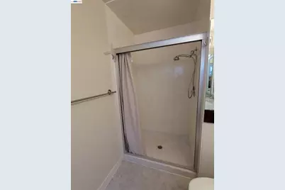 2550 Damuth St, Oakland, CA 94602 - Photo 27