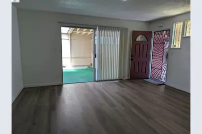 2550 Damuth St, Oakland, CA 94602 - Photo 17
