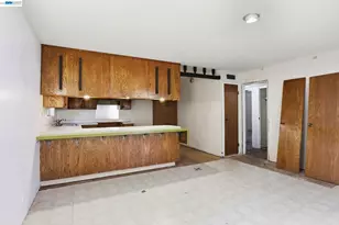 2550 Damuth St, Oakland, CA 94602 - Photo 25