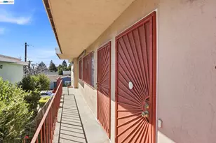 2550 Damuth St, Oakland, CA 94602 - Photo 5