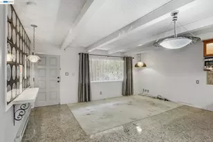 2550 Damuth St, Oakland, CA 94602 - Photo 11