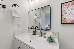 137 Tamarack Dr, Union City, CA 94587 - Photo 31