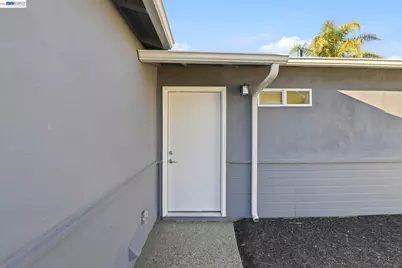 137 Tamarack Dr, Union City, CA 94587 - Photo 5