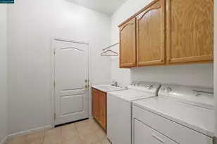 1129 Jonagold Way, Brentwood, CA 94513 - Photo 31