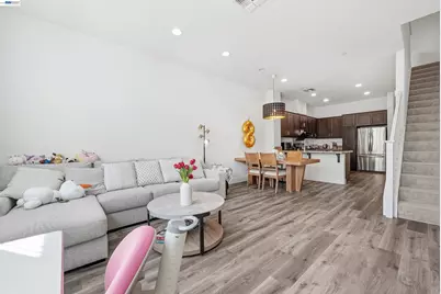 5569 Azalea Way, Newark, CA 94560 - Photo 5