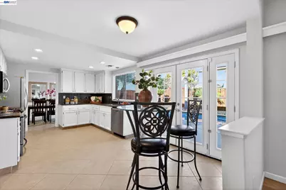 1120 Gatetree Court, Tracy, CA 95376 - Photo 13