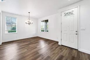 53 Puffin Cir, Oakley, CA 94561 - Photo 7