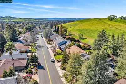 1897 Camino Estrada, Concord, CA 94521 - Photo 43