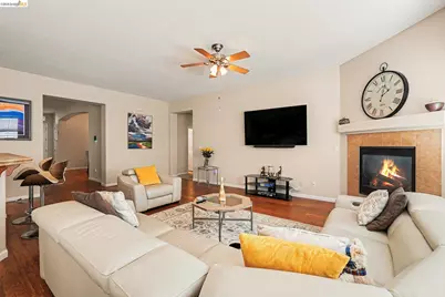 161 Monet Dr, Oakley, CA 94561 - Photo 21