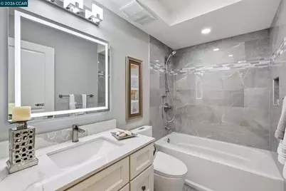 3410 Tice Creek Dr #8, Walnut Creek, CA 94595 - Photo 9