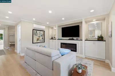 3410 Tice Creek Dr #8, Walnut Creek, CA 94595 - Photo 17