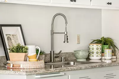 695 Mariposa #203, Oakland, CA 94610 - Photo 19