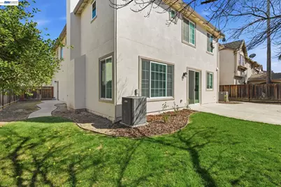 151 Vista Hermosa St, Mountain House, CA 95391 - Photo 47