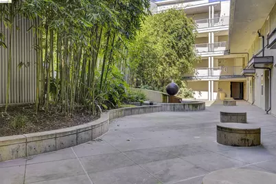 3090 Glascock St #405, Oakland, CA 94601 - Photo 31