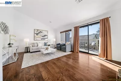 347 E T St, Benicia, CA 94510 - Photo 9