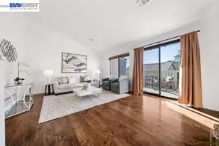 347 E T St, Benicia, CA 94510 - Photo 9