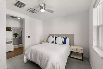 2836 Tradewind Dr, Alameda, CA 94501 - Photo 17