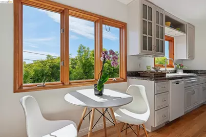 2729 Del Monte Ave, El Cerrito, CA 94530 - Photo 31