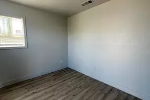 7715 18th St, Sacramento, CA 95832 - Photo 9