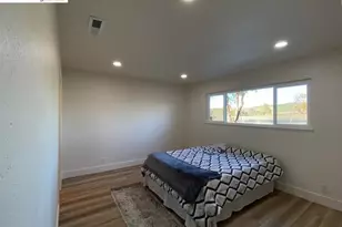 1832 Elkwood Dr, Concord, CA 94519 - Photo 27