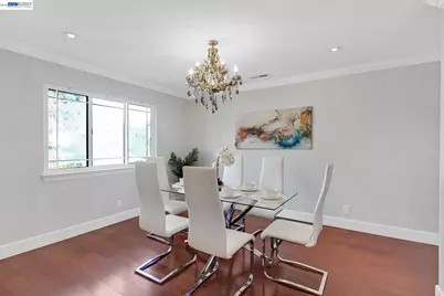 1358 Pine Ave, San Jose, CA 95125 - Photo 17