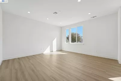 1933 Grand Street, Alameda, CA 94501 - Photo 11