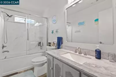 2121 Cody Ct, Stockton, CA 95209 - Photo 9