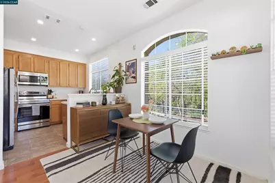 7674 Tuscany Dr, Dublin, CA 94568 - Photo 5