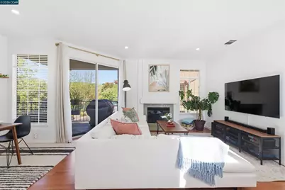 7674 Tuscany Dr, Dublin, CA 94568 - Photo 3