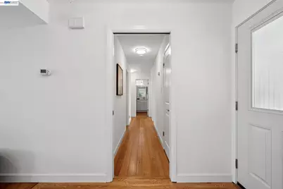 13048 Brookpark Rd, Oakland, CA 94619 - Photo 29