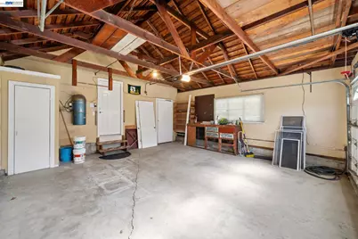 13048 Brookpark Rd, Oakland, CA 94619 - Photo 47