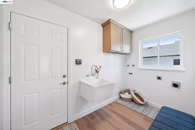 13048 Brookpark Rd, Oakland, CA 94619 - Photo 43