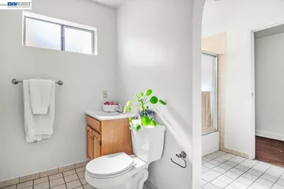 2751 Wallace St, Berkeley, CA 94702 - Photo 21