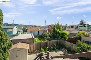 2751 Wallace St, Berkeley, CA 94702 - Photo 23