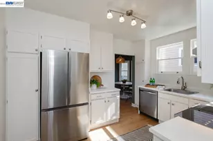 1321 Pearl St, Alameda, CA 94501 - Photo 11