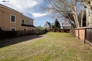 1321 Pearl St, Alameda, CA 94501 - Photo 43