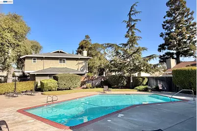 7584 Silvertree Ln, Dublin, CA 94568 - Photo 19