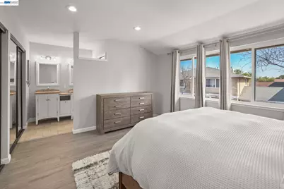 7584 Silvertree Ln, Dublin, CA 94568 - Photo 11